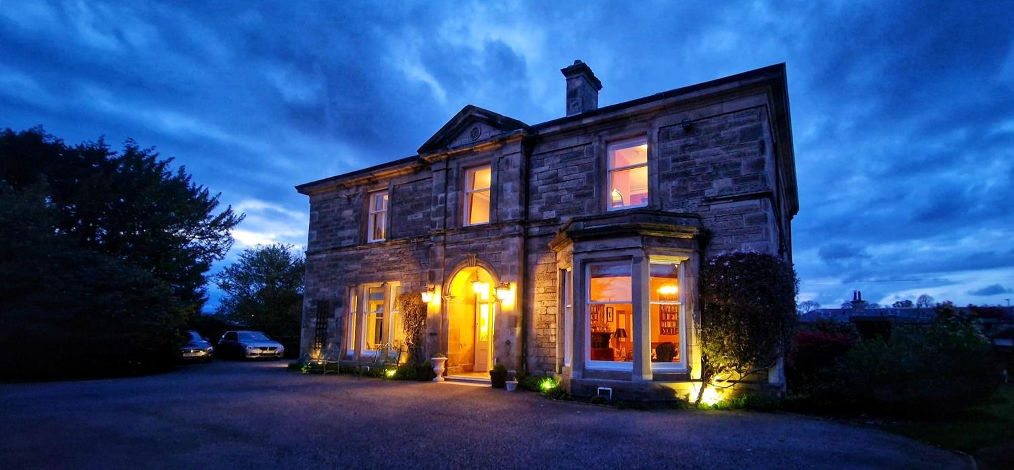 The Pines Guest House Elgin Exterior photo